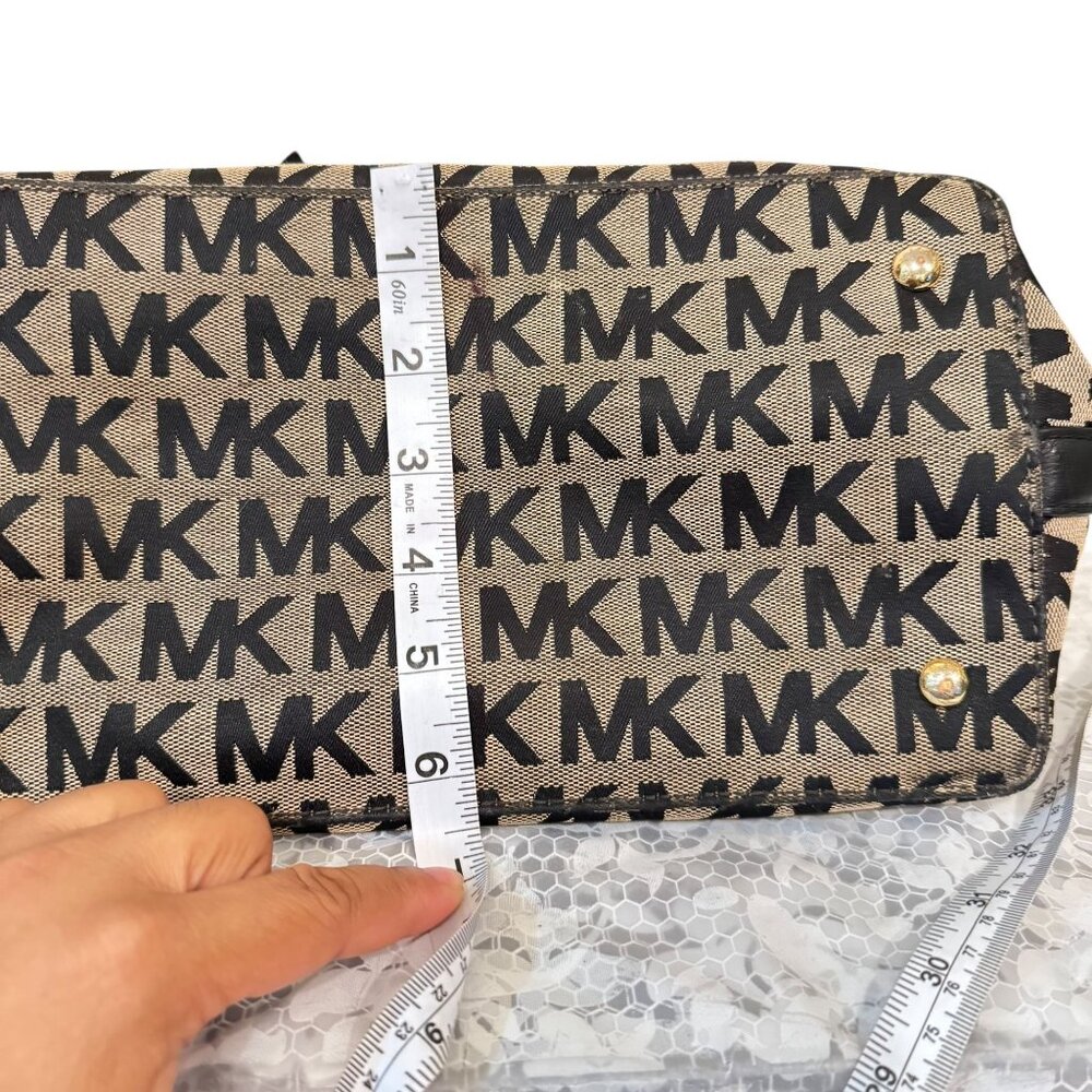 Michael Michael Kors Women's Brown Canvas Shoulder Bag - Picture 14 of 16